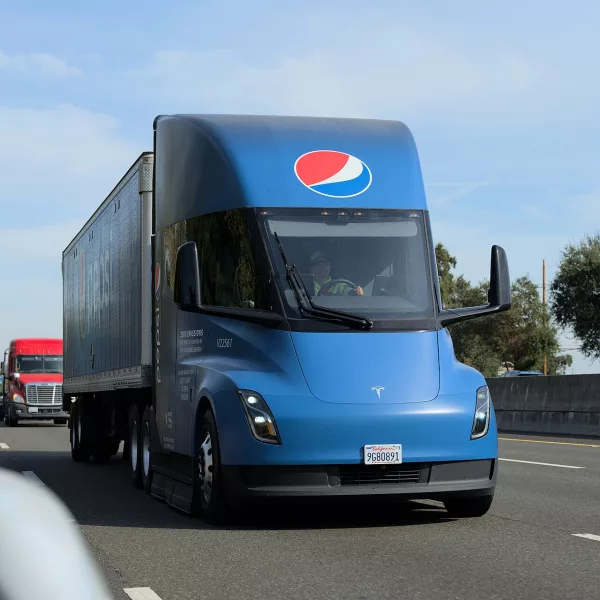 Tesla Semi en Europe : Hanovre en septembre, pas encore l’A7